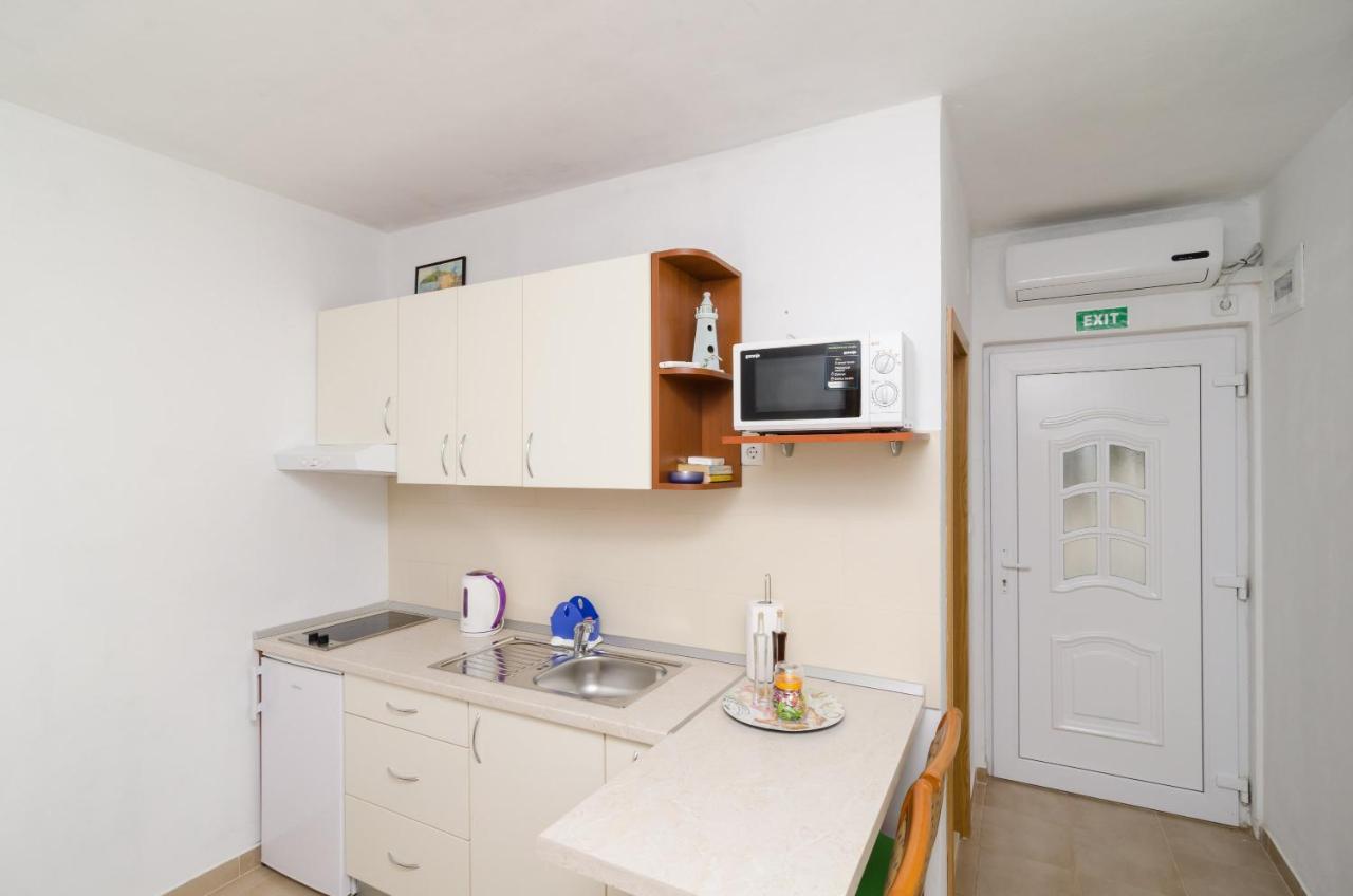 Apartments Feral Saplunara Extérieur photo